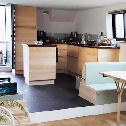 CASCALES ART DU BOIS, Menuisier à Saint-Méloir-des-Ondes