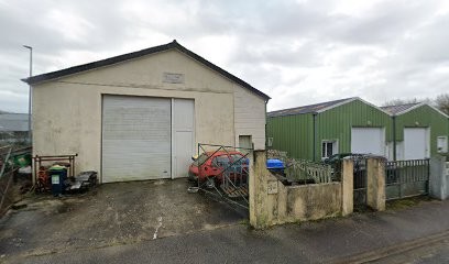 Fabien Lopez, Menuisier à Ploemeur