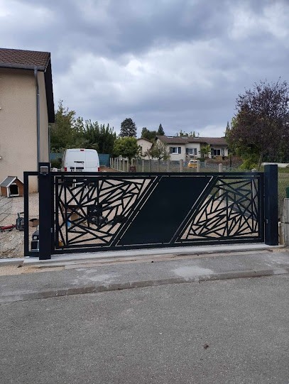 Atout 2M, Menuisier à Jayat