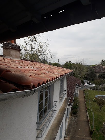 Quercy Toiture, Charpentier à Monteils