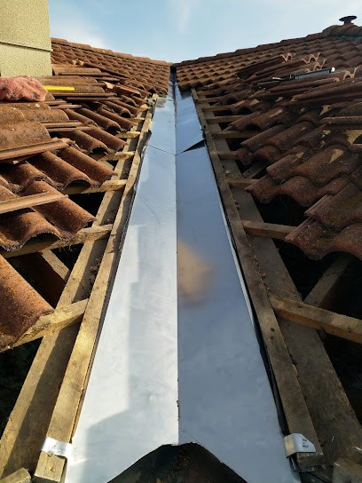 Gueret Bois, Menuisier à Bussières-et-Pruns