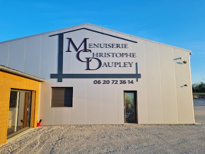 MCD, Menuisier à Courtomer