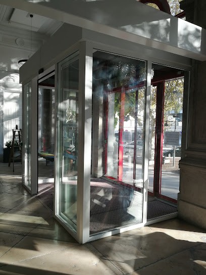 Alu Thiery, Menuisier à Villette-de-Vienne