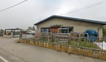 A2M, Menuisier à Saint-Clair-du-Rhône