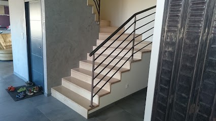 Menuiserie Escalier Reynes Benoit, Menuisier à Lestrade-et-Thouels