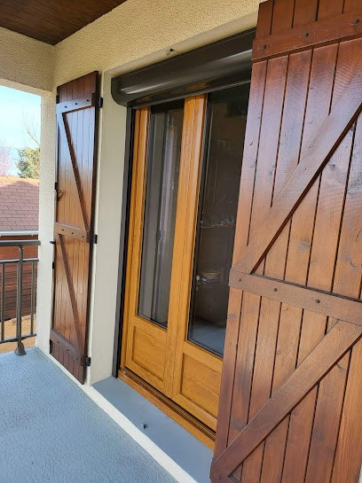 MK RENOV 63, Menuisier à Saint-Beauzire