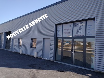 REUS, Menuisier à Revel-Tourdan