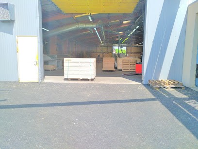 S.A.P. LES ATELIERS DU DOUET, Menuisier à Saint-Sauveur-des-Landes