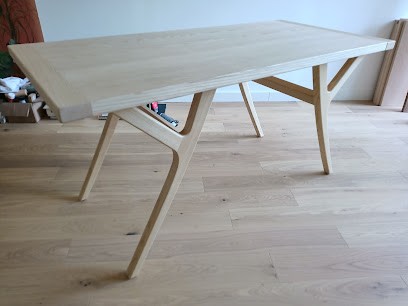 Les 3 Mâts, Menuisier au Brusquet