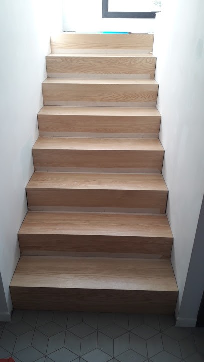 Agencement Bois Creation, Menuisier à Mésigny