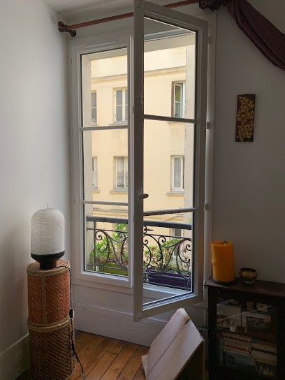 FENÊTRES FERMETURE DEPANNAGE BOIS PVC PARQUET AUXERRE 89000 (MENUISERIE NIKO), Menuisier à Mont-Saint-Sulpice