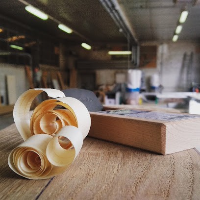 L'établi SARL - Menuiserie Partagée Et Makerspace Bois EN SAVOIE, Menuisier à Sonnaz