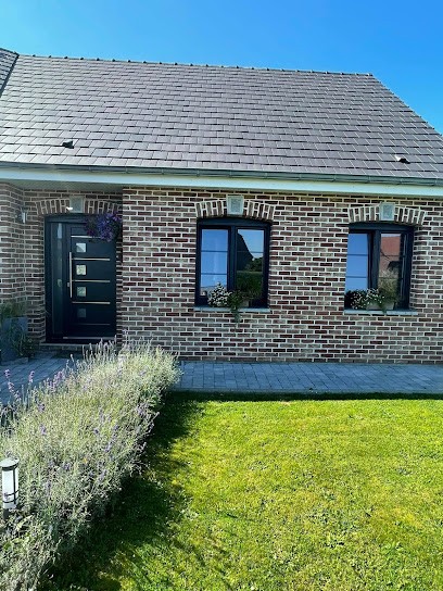 Leader Menuiserie, Menuisier à La Flamengrie