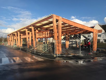 L'hostis Frères Sarl, Charpentier à Tréouergat