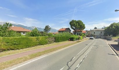 JToitured'isere, Charpentier au Versoud