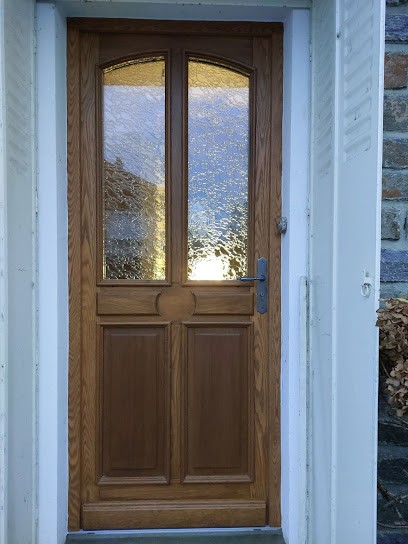 E.I QUEYROI OLIVIER, Menuisier à Saint-Yrieix-la-Perche