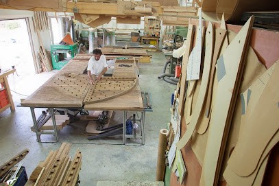 Atelier Daniel Pelegrin Sculpteur Ebéniste, Menuisier à Chassiers