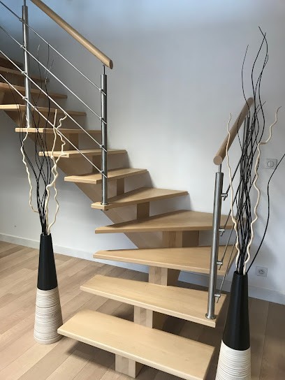 AM DECO, Menuisier à Monnaie