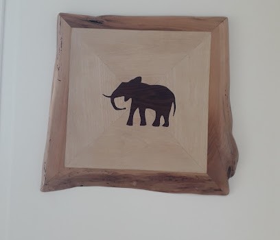 Frênétix Menuisier, Menuisier à Aureil