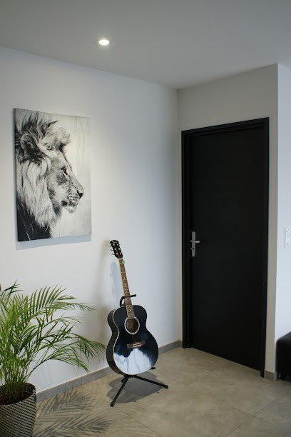 GIMM Menuiseries, Menuisier à Cours