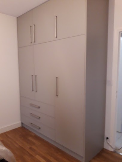 M. Jean Marc Oro, Menuisier à Renage