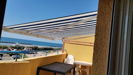 Ganga Annick, Menuisier à Vias