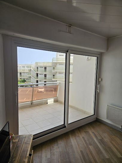 Eleter Confort, Menuisier à Pia