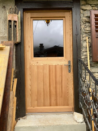 CONFORTBOIS | Menuiserie - Ébenisterie | Fabricant de Portes bois et Fenêtres bois - Agencement sur mesure, Menuisier à Saint-Jean-d'Aulps