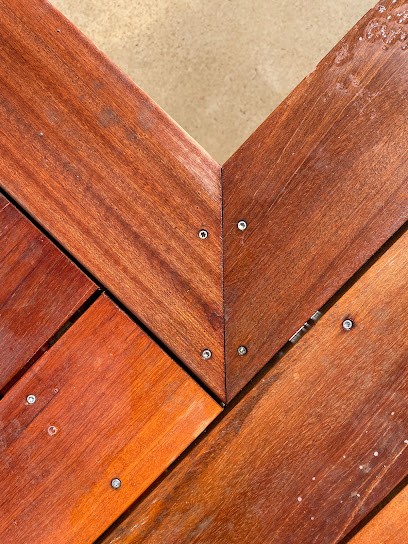 Pommard Menuiserie, Menuisier à Champagné-les-Marais