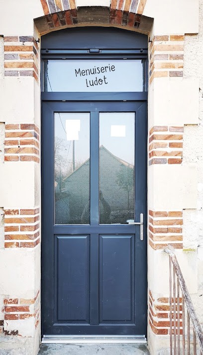 EURL Menuiserie Ludot, Menuisier à Clesles