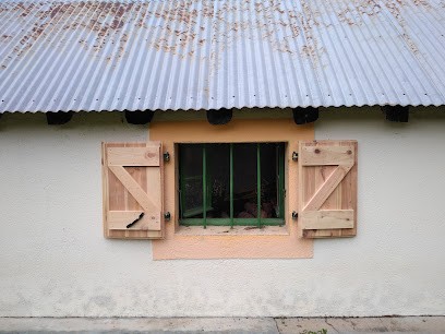 Menuiserie - Ariébois - Vincent Garzone, Menuisier à Quérigut