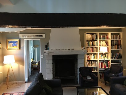 Quenneville Menuiserie Agencement SARL, Menuisier à Poses