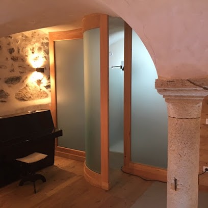 FAURE D MENUISERIE EBENISTERIE, Charpentier à Villar-d'Arêne