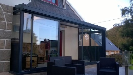 ID Stores et Fermetures, Menuisier à Taden