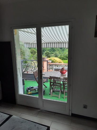 Verdu Eric, Menuisier à Trouillas