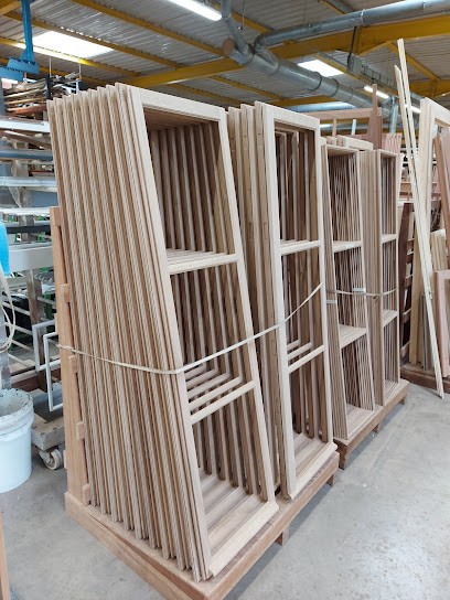 Les Menuiseries BERTHAUD, Menuisier au Miroir