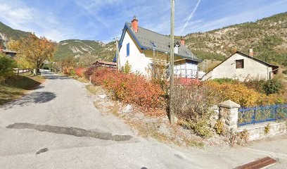 Ubaye Bois Charpente Menuiserie, Charpentier aux Thuiles