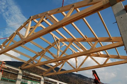 Les ateliers du bois, Charpentier à Saint-Hippolyte