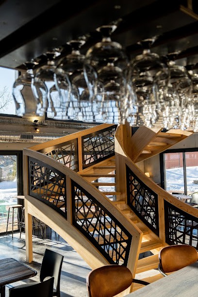 Ateliers Raphaël, Menuisier à Aiguilles