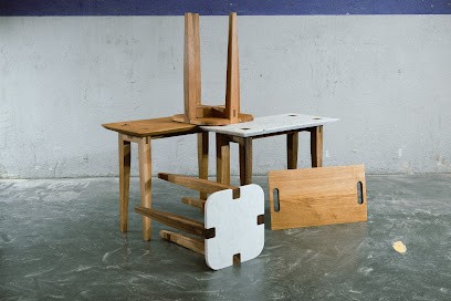 555 Mobilier, Menuisier à Marseille 05
