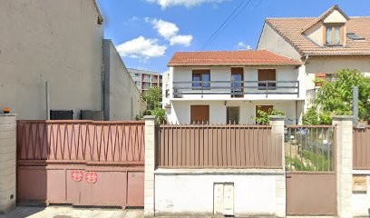 Sima Batim, Menuisier à Bobigny