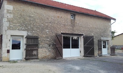 Menuiserie BENETAUX Sarl, Menuisier à Saint-Julien-l'Ars