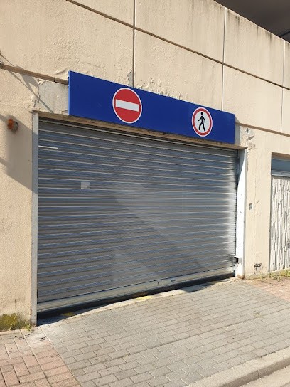 Metals France, Menuisier à Cergy