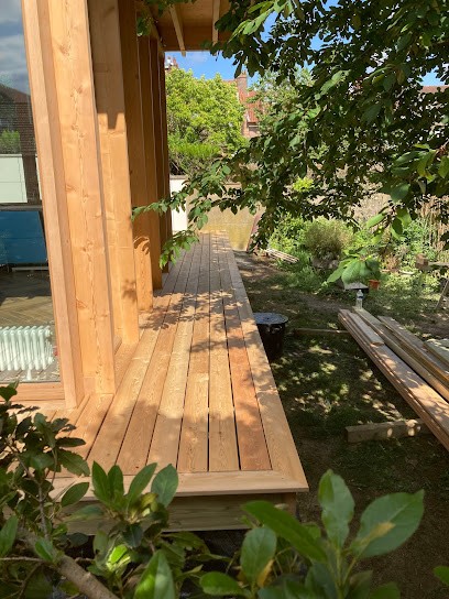 John construction bois, Charpentier à Pusignan