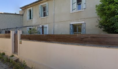 Shadow's 99, Menuisier à Beauvoisin