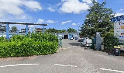 Les Métiers Du Bois, Charpentier à Lentilly