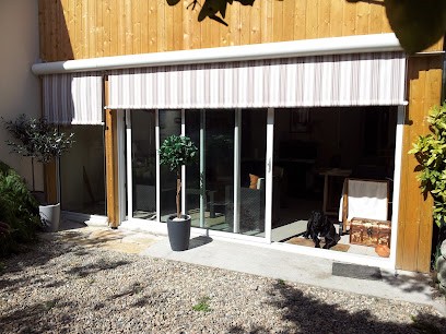 Entreprise Guillonneau Menuiserie Et Fermeture Du Bâtiment, Menuisier à Bruges