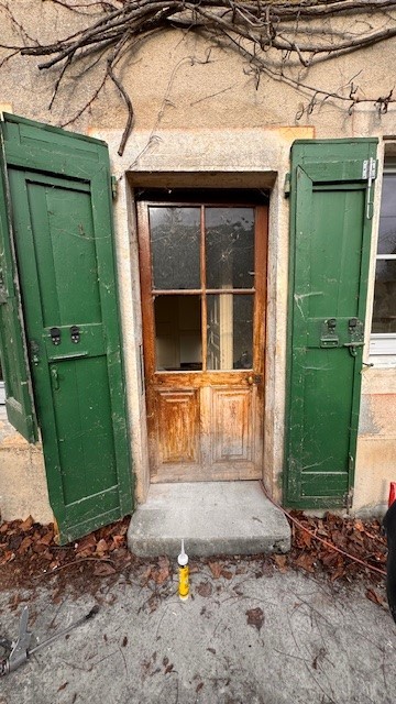 Etablissements Ribeaud, Menuisier à Charavines