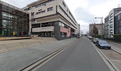 Le bois pour des réponses aux exigences architecturales et environnementales, Menuisier à Lyon 07