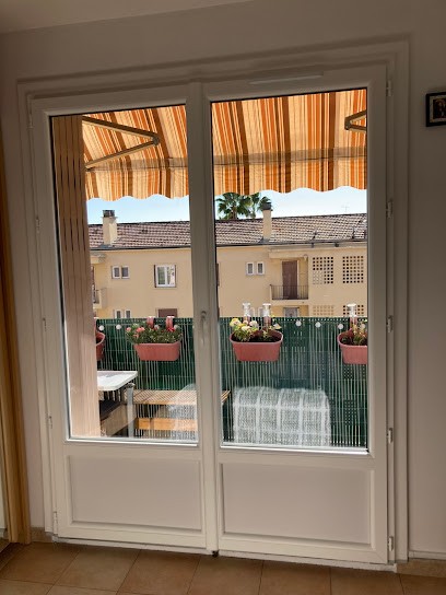 OPTIM'ALU - La Fenêtre Et Le Store Adaptés à Vos Besoins, Menuisier à Carros